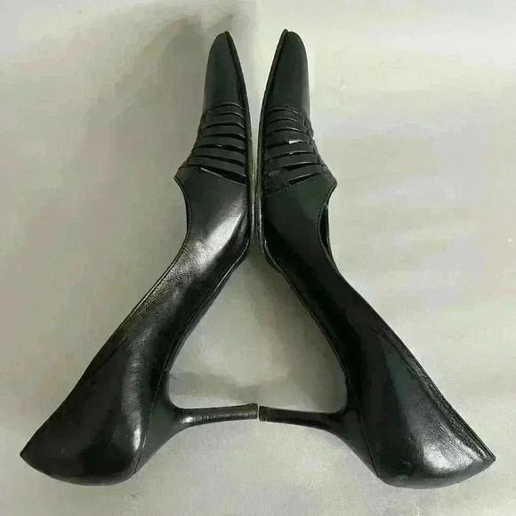 Narciso Rodriquez Black Pointed Toe Heels - Picture 4 of 11